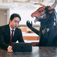 部下に対し「Why？」を繰り返す魔神上司の写真