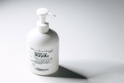 手指消毒に使うグリンスのせっけん液ボトル