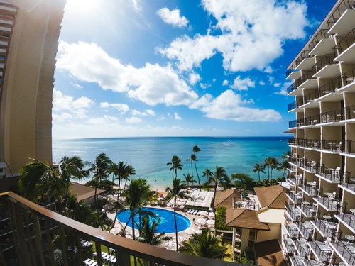 ハワイのリゾートホテルのオーシャンフロントから見える絶景