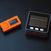 M5StackとM5StickCに表示されたアニバーサリーの文字の写真