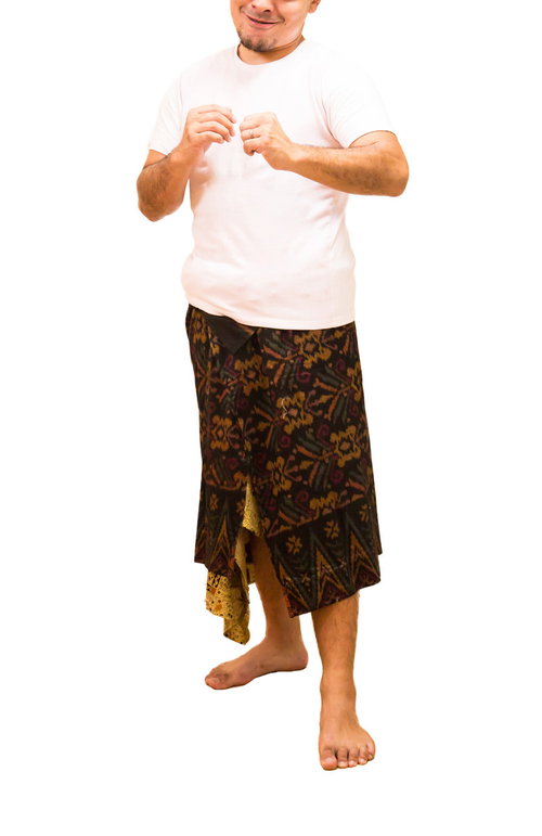 喧嘩腰で構える男性の喧嘩・トラブルシーン