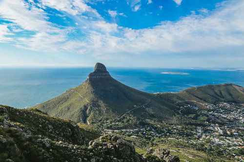 南アフリカ・ケープタウンのライオンズヘッド山