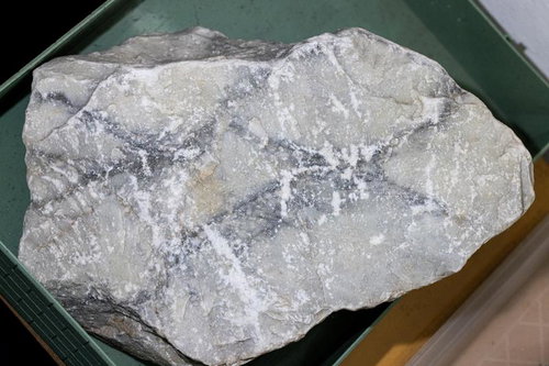 高温型スカル（鉱石）の独特な模様