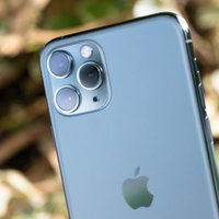 トリプルカメラ搭載の iPhone 11 Proの写真