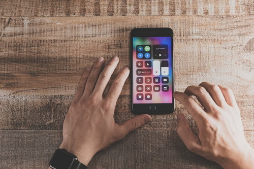 使いやすくなった iOS 11 のコントロールセンター