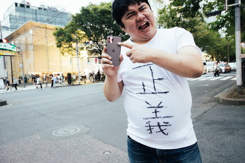 「このカラーはグリーンではない！ミッドナイトグリーンだ！」とカラー名称に異常にこだわるApple正義マン