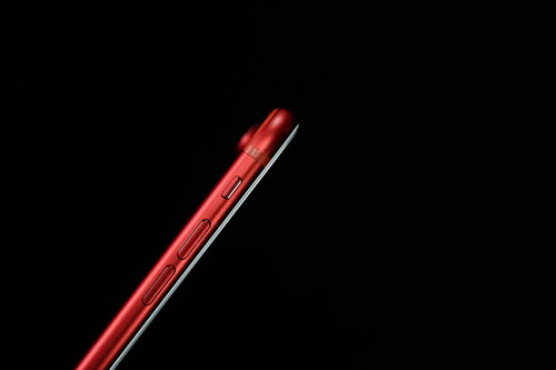 赤いスマホの切り替えボタン（ON）