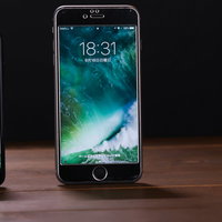 4.7インチと5.5インチのサイズ比較（スマートフォン）の写真