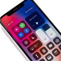 iPhone X のコントロールセンター表示画面の写真
