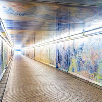 池袋の東西を繋ぐウイ・ロード、雑司が谷隧道の地下通路の写真