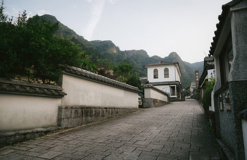 秘境の地、大川内山の石畳の坂道（佐賀県伊万里市）