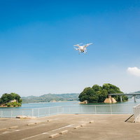 イマリンビーチの上空を飛行するドローンが捉えた佐賀県の景観の写真