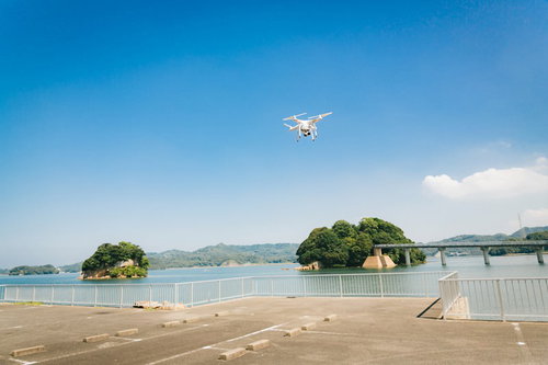 イマリンビーチの上空を飛行するドローンが捉えた佐賀県の景観