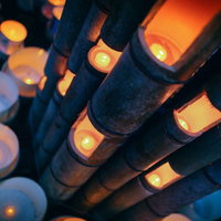 ろうそくの光が揺らぐ伊万里ボシ灯ろうまつりの写真