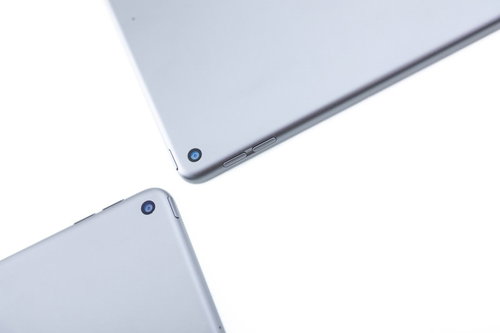 iPadminiの仕様比較（リアカメラ）