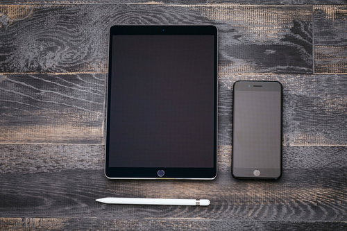 タブレットとスマートフォンの俯瞰