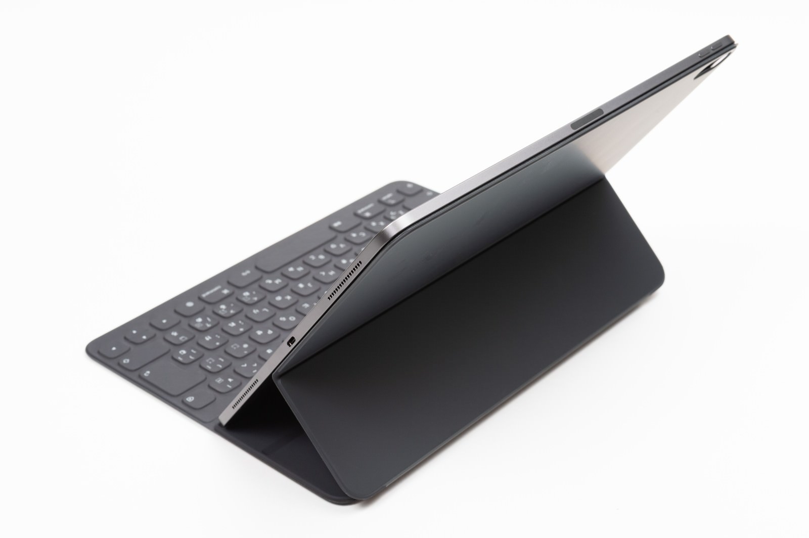Folioケース装着iPad Pro 2018の背面