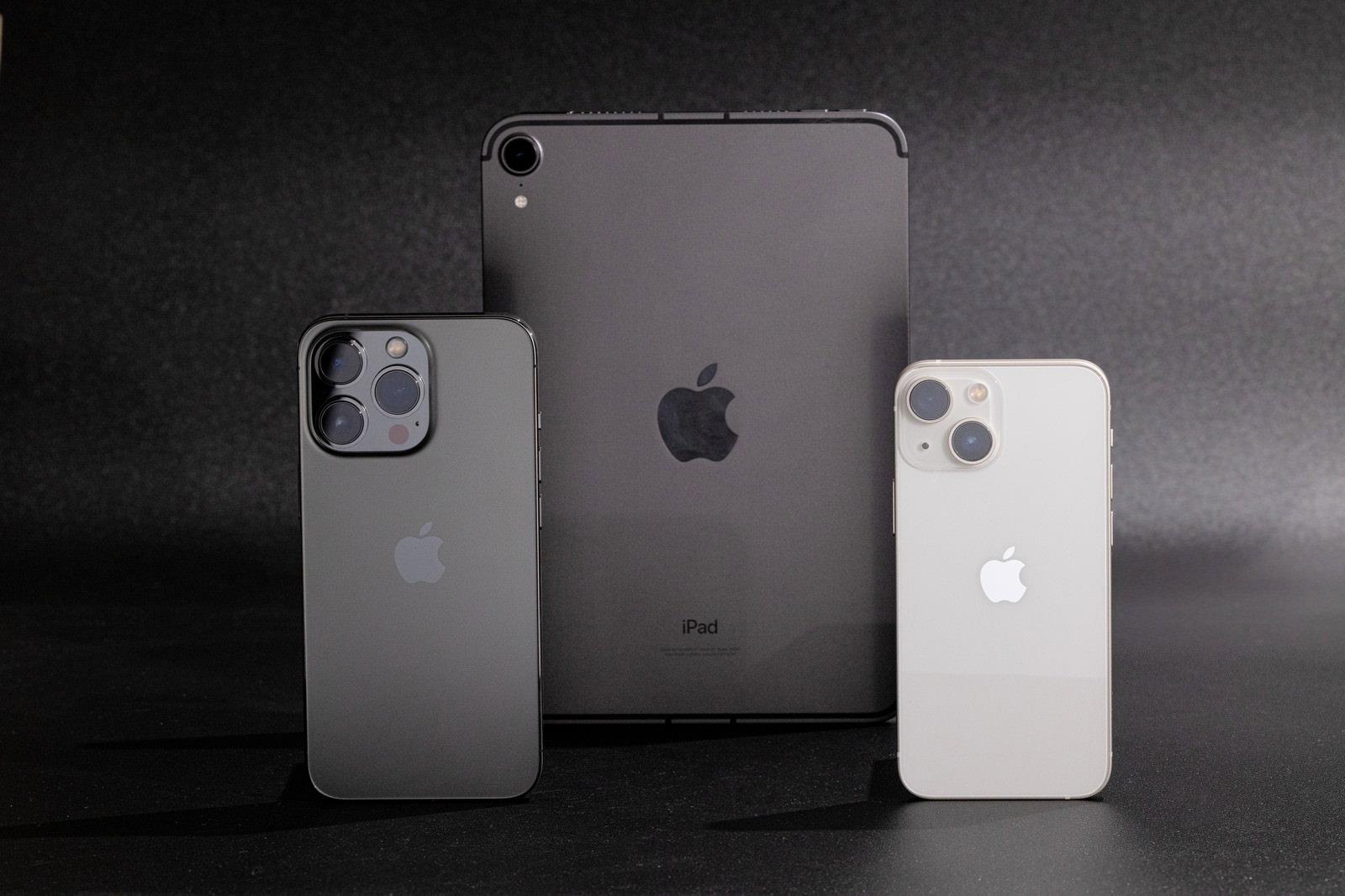 iPhone13とiPad miniのサイズ比較