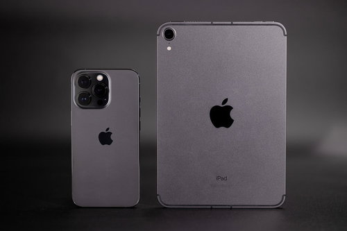 iPhone 13 Pro と iPad mini（第6世代）