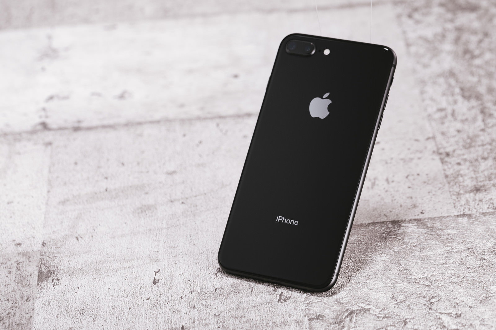 iPhone 8 Plusの背面とAppleロゴ