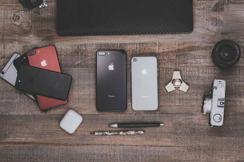 複数のiPhoneを検証するガジェット一覧