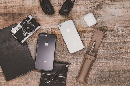ブロガーの持ち物（iPhoneやカメラなど）