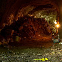 医務科壕口から観た壕内部の写真