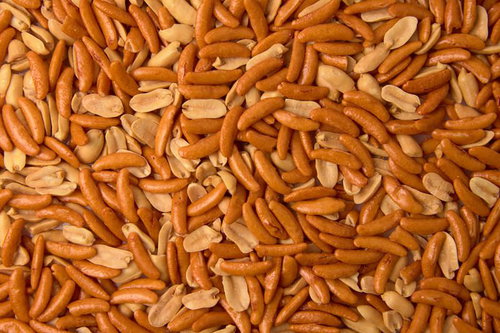 柿の種とピーナッツがぎっしり詰まったおやつの詰め合わせ