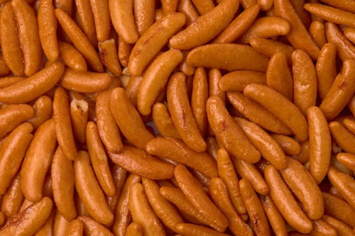 塩辛いかき餅風あられが一面に敷き詰められた