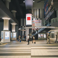 渋谷ヒカリエShinQs B1Fの館内風景の写真
