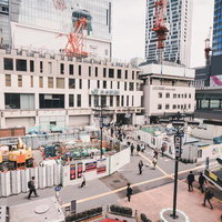 渋谷駅前の再開発工事現場の写真