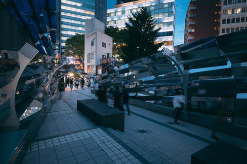 禪院班集合場所、渋谷マークシティのレストランアベニュー入口