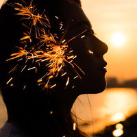 夏の終わりと線香花火（フォトモンタージュ）の写真