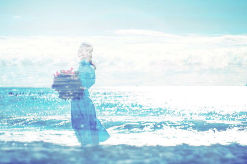 彼女との想い出を映すフィトモンタージュ、波打ち際の切ない記憶