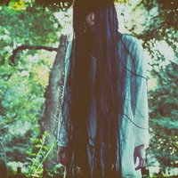 不気味な森ガールの怨念と戦慄の写真