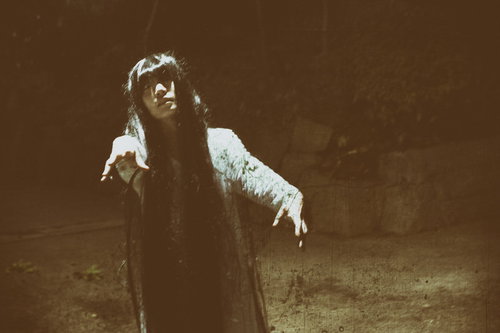 逃れられない女性の怨念と戦慄のホラー表現