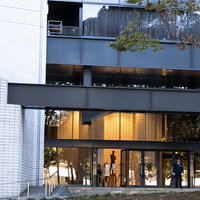 警視庁・公安委員会の桜田門入口の建物外観の写真