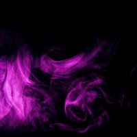 黒背景に立ち上る紫煙もくもく白煙のコントラストの写真