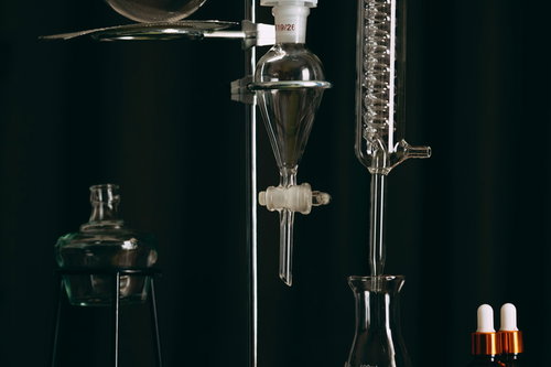 研究で使用する実験器具のセット