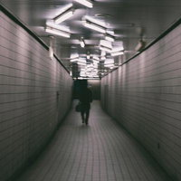 清澄白河のA3出口から駐輪場へ続く地下通路の写真