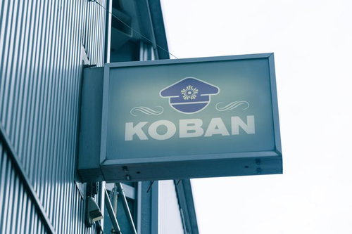 KOBANの看板が取り付けられた交番の外観