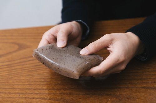 携帯ゲームをしようと思ったらこんにゃくだった