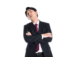 後輩を蔑む嫌味な上司のスタジオ撮影の写真