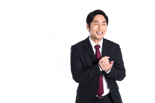 相槌のタイミングで合いの手を入れる営業