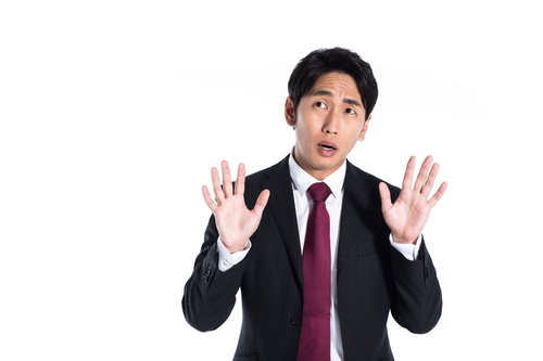 悪質なレビューの書き込みにお手上げ