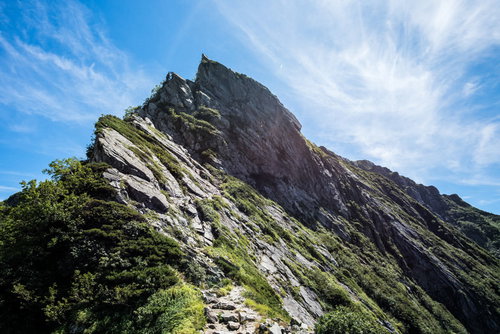 不帰キレット2峰付近の核心部、切り立った岩稜