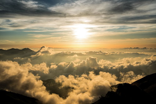 キレット縦走で見た天狗原からの夕日と雲海