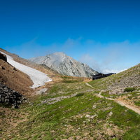 キレット縦走の天狗山荘と白馬鑓ヶ岳、北アルプスの絶景の写真