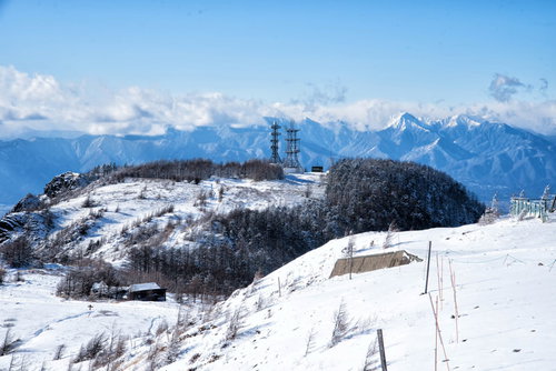 王ヶ鼻と常念山脈の雪山風景（北アルプス・美ヶ原）