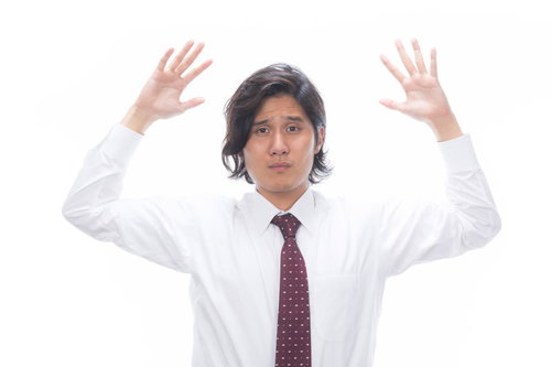 お手上げ（ワキガ）